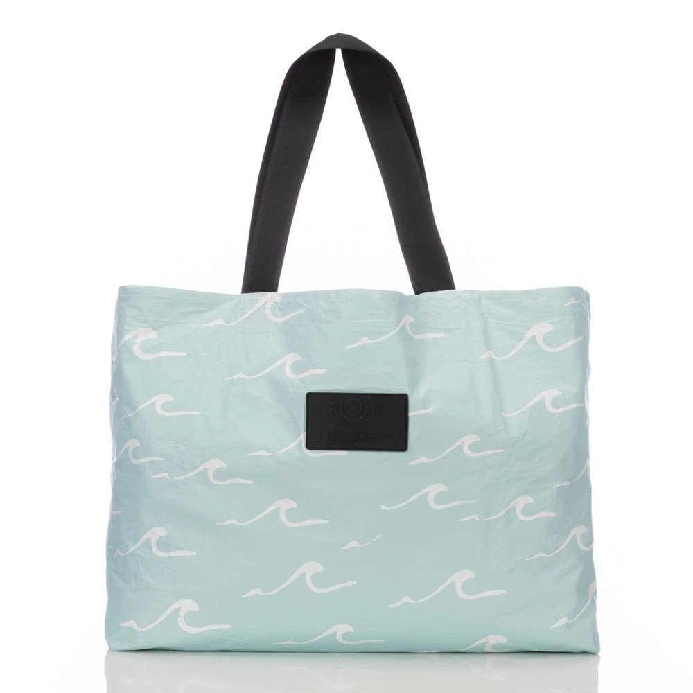 Aloha Collection Holo Holo Tote NWT